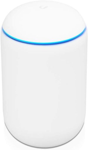 Ubiquiti UniFi Dream Machine – All-in-One Router with Advanced Network Management