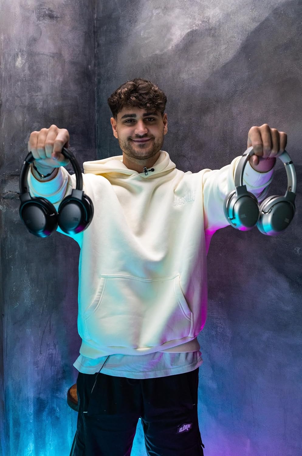 JBL Tour One M2 Wireless Over-Ear Headphones with ANC, 4-Mic, Bluetooth 5.3, JBLTOURONEM2BLK - Image 10